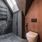 Crystal Peak Z Prywatnym Jacuzzi, Odkryj-zakopane * كوشتيليسكا