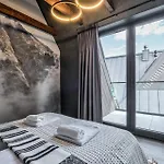 Crystal Peak Z Prywatnym Jacuzzi, Odkryj-zakopane شاليه *