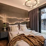 Crystal Peak Z Prywatnym Jacuzzi, Odkryj-zakopane كوشتيليسكا